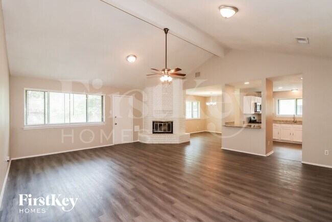 Foto del edificio - 2515 N Spring Dr