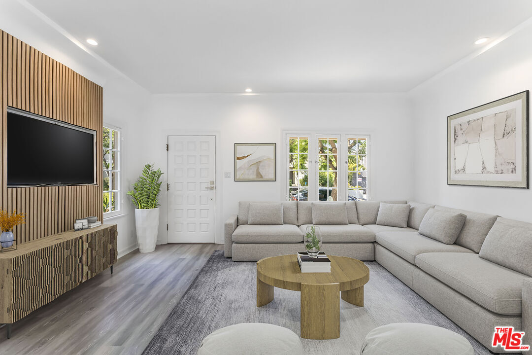 Foto principal - 8818 Rangely Ave
