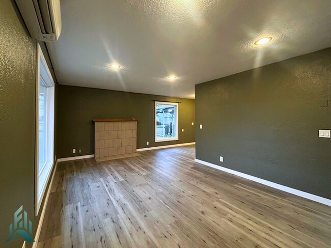 Foto del edificio - 2503 8th Ave SE