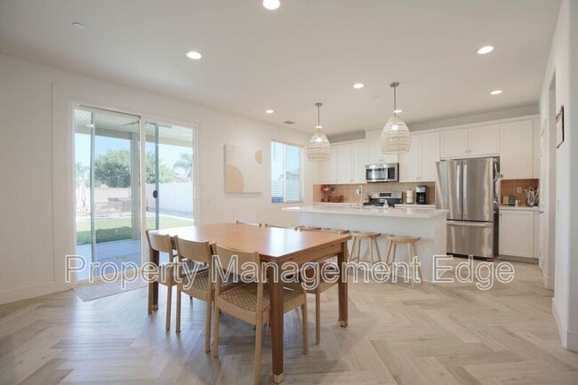 Building Photo - 30463 Ridgely Way
