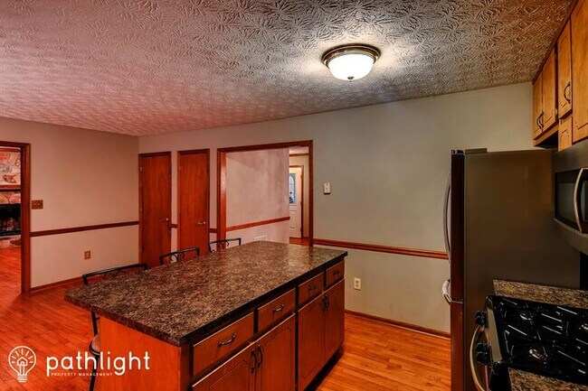 Building Photo - 333 Country Lake Drive, McDonough, GA, 30252