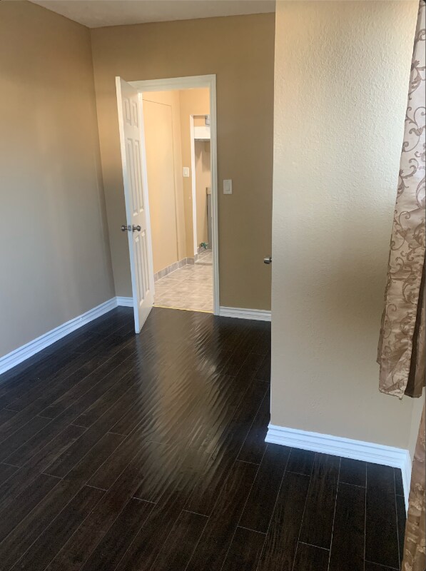 Foto del edificio - 9627 Hickory St