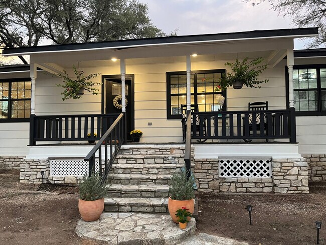 Building Photo - 17510 Lake Shore Dr