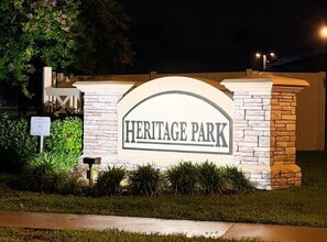 Building Photo - 216 Heritage Park Ln