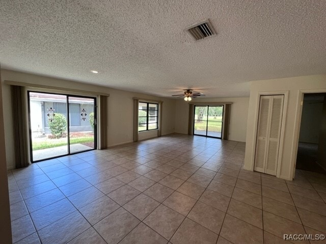 Building Photo - 83 Golfview Dr