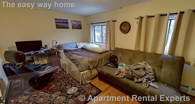 Foto del edificio - 10 Evergreen Ave