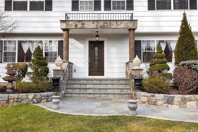 Building Photo - 2185 Sultana Dr