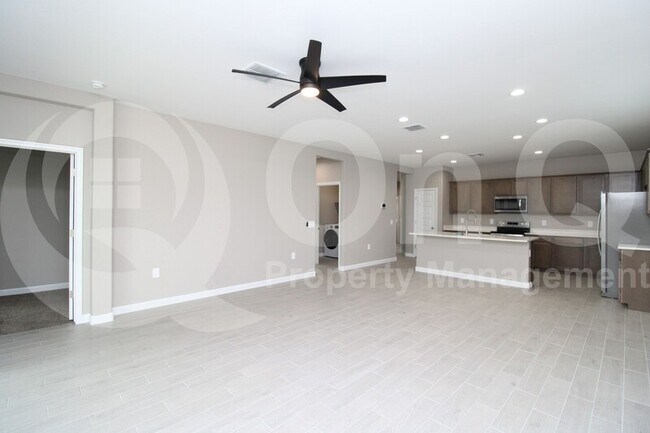 Foto del edificio - 1485 W Highland Rd