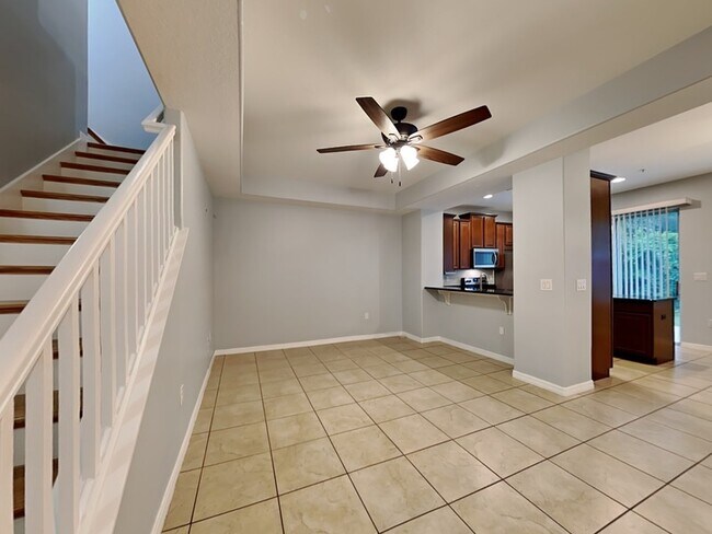 Photo - 9469 Tawnyberry St House