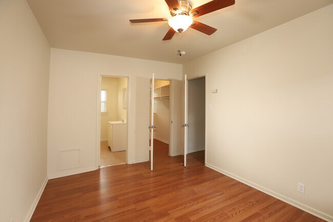 Building Photo - 311 N Columbus Ave