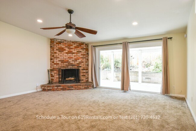 Building Photo - 4 Bedroom, 2 Bath Home with Garage