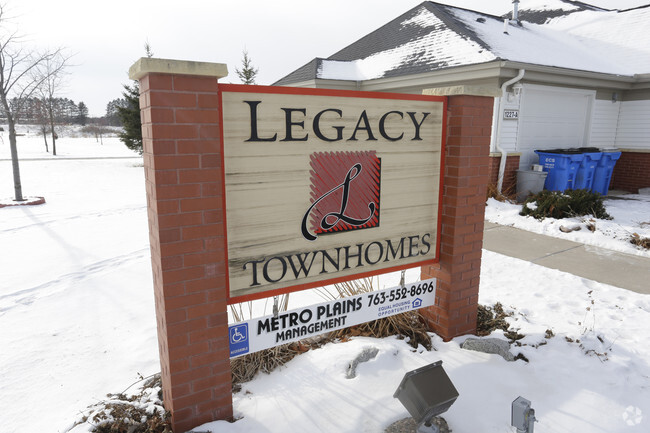 Building Photo - Hertiage Townhomes