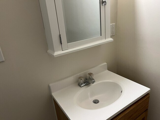 Building Photo - 600 Mary Alexander Place, Unit B