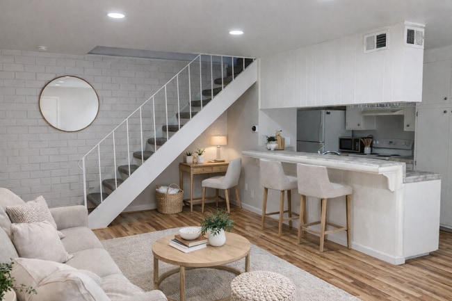 Building Photo - 5062 Rhode Island Dr