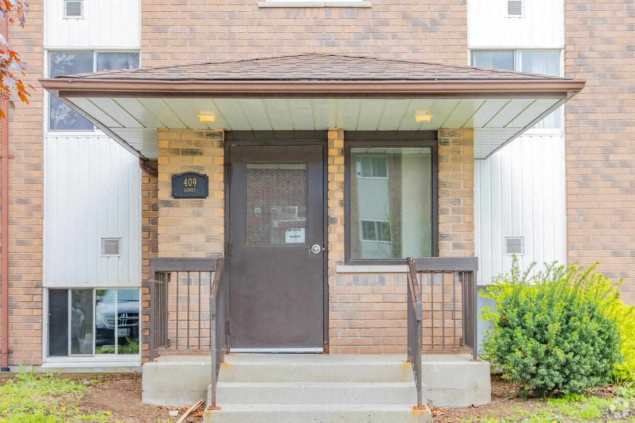 Photo du bâtiment - 409-411 Sidney St