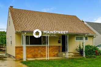 Building Photo - 3980 Halsey Pl