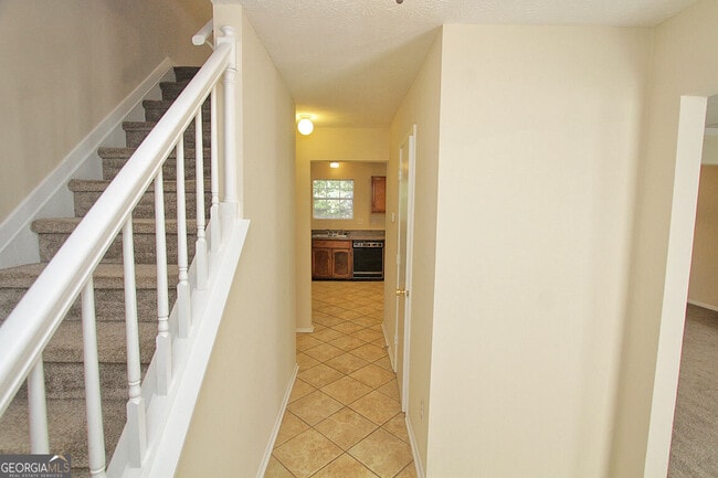 Building Photo - 210 Arborfield Way