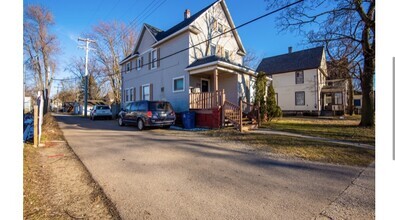 Building Photo - 1415 Portage Street