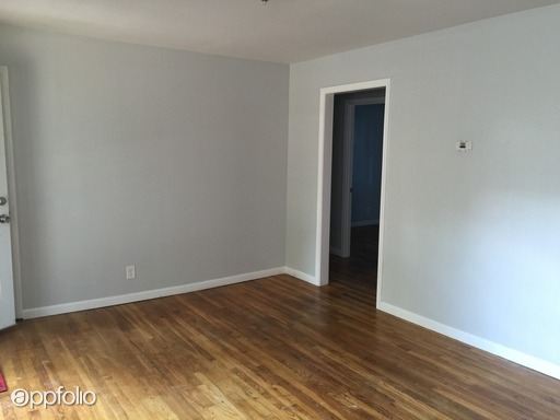 Building Photo - 1408 Pine Ave