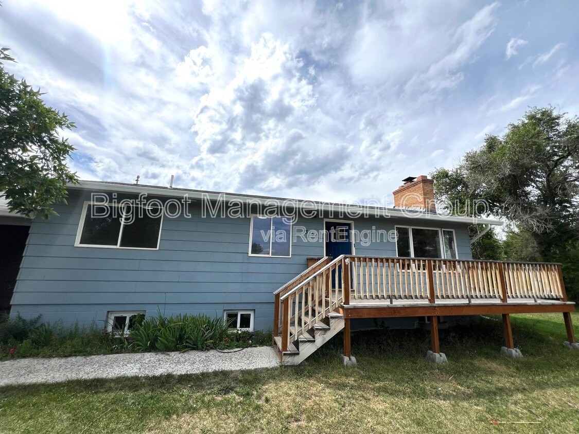 Primary Photo - 3750 Heather Dr