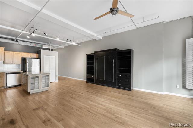 Building Photo - 1555 California St