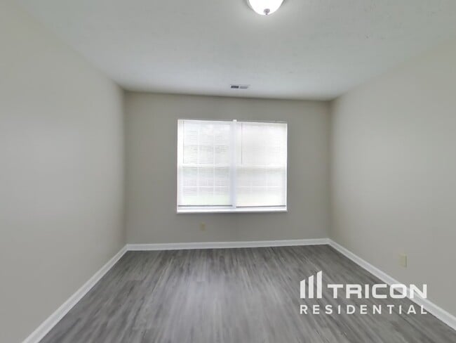 Building Photo - 5317 Mesa Verde Dr