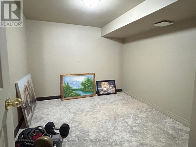 Building Photo - 42 Miramar Crescent