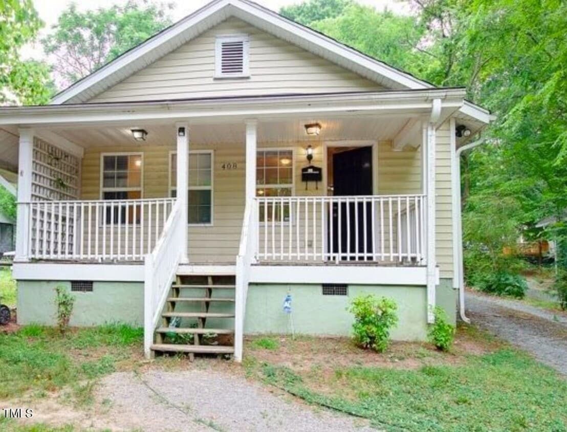 Huge home near in Chapel Hill! - Huge home near in Chapel Hill!