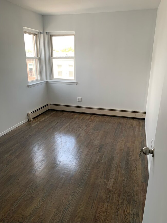 Building Photo - 2021 81st St