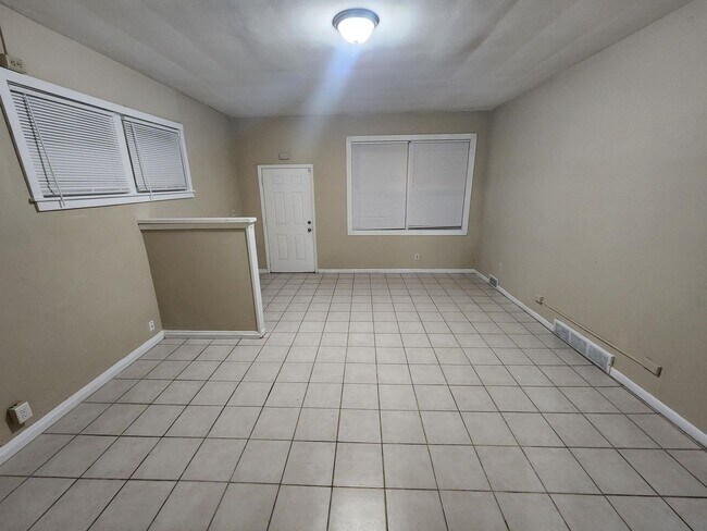 Foto del edificio - 12th Ave 1019-1021