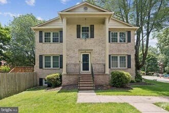 Building Photo - 7401 Willshire Hunt Ct