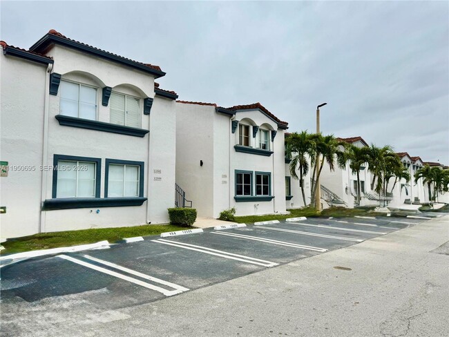 Foto del edificio - 12514 NW 11th Trail