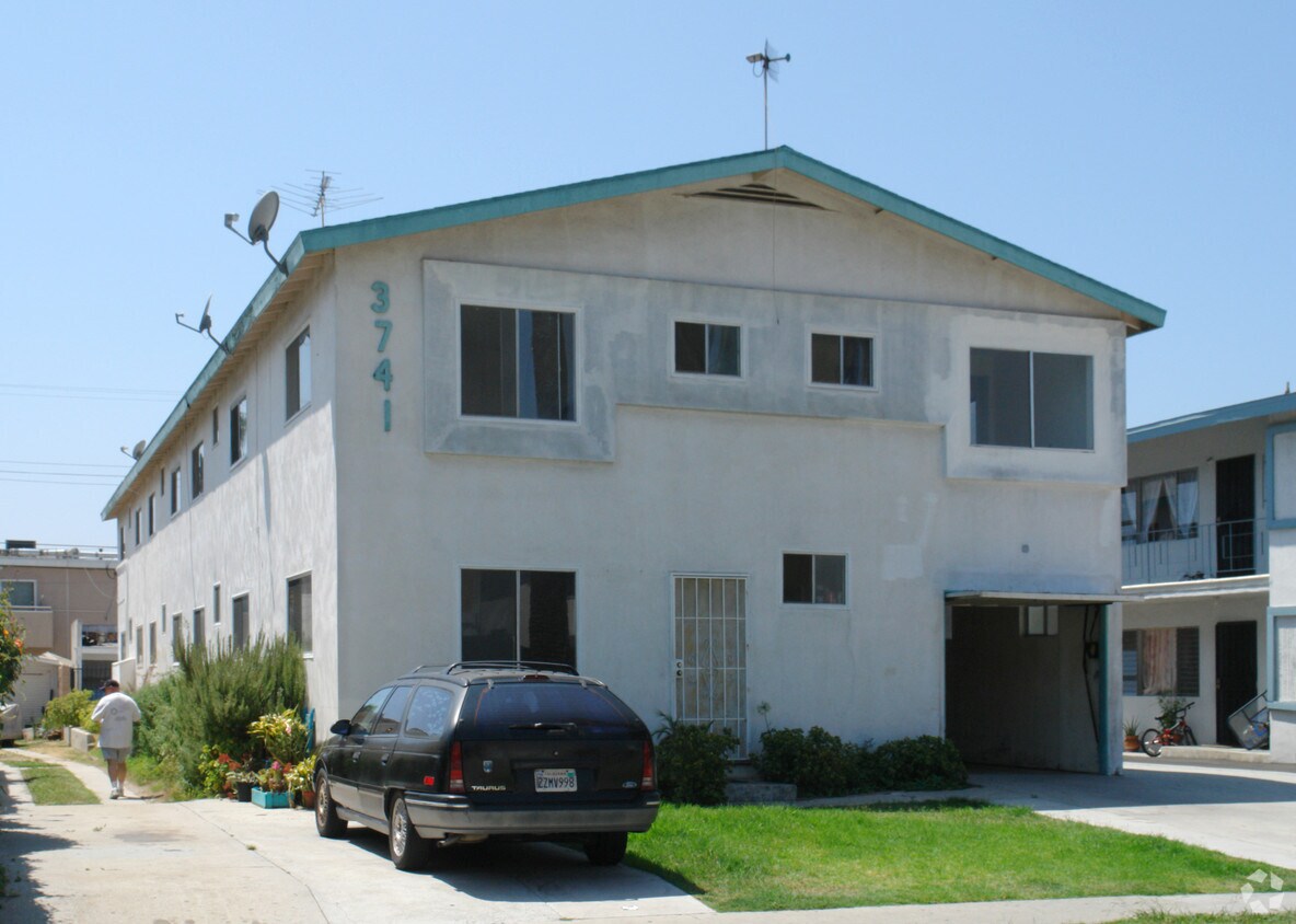Primary Photo - 3741 Midvale Ave