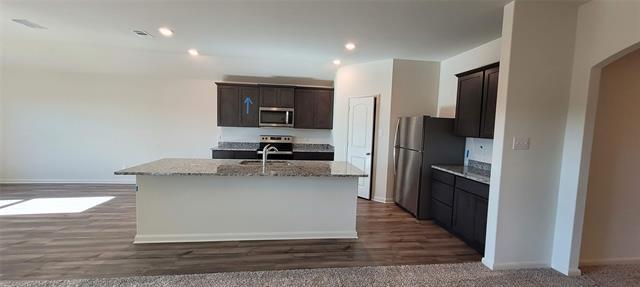 Building Photo - 2037 Delta Downs Dr