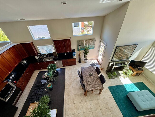 Building Photo - Rancho Penasquitos 6 Bedroom Home For Lease