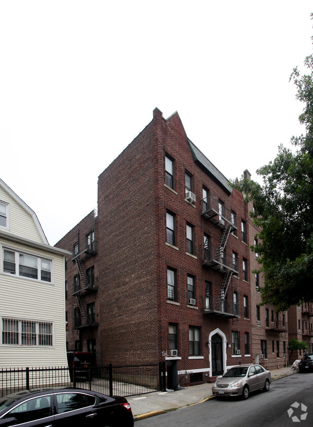 Primary Photo - 41-57 75th St