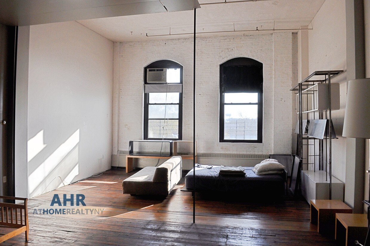 Foto principal - 5 Delavan St