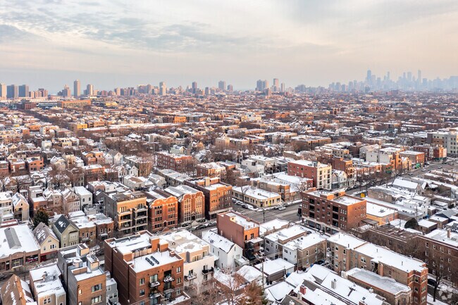 Foto aérea - 3709 N Ashland Ave