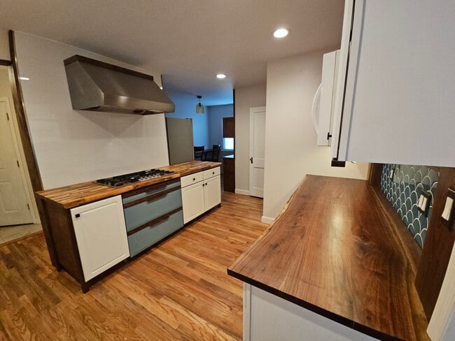 Foto del edificio - 624 E 74th St