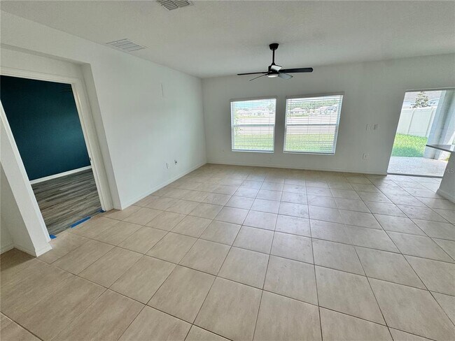 Foto del edificio - 33981 Sky Blossom Cir
