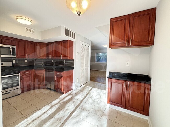Foto del edificio - 1216 Westview Terrace