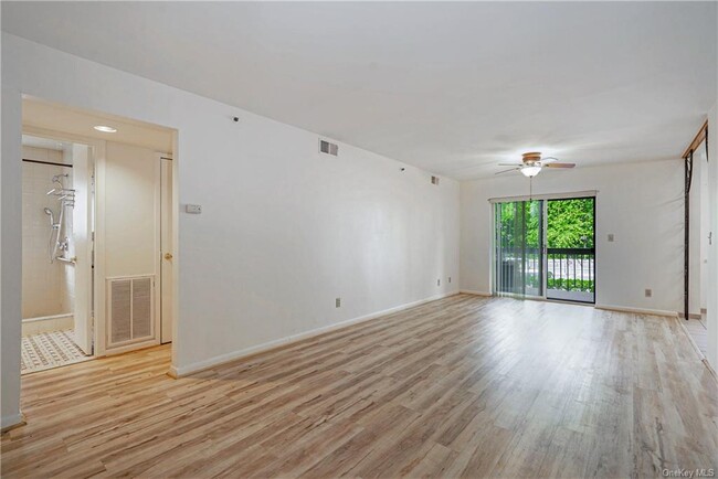Foto del edificio - 39 Sterling Ave