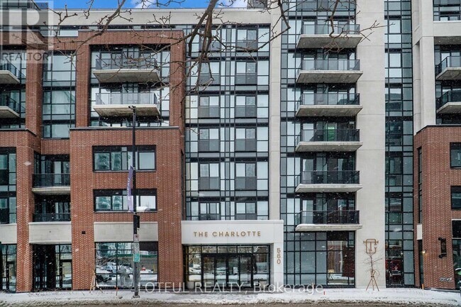 Photo du bâtiment - 560 Rideau St