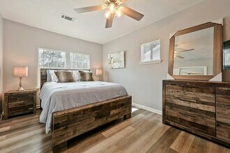 Building Photo - 3731 Zephyr St