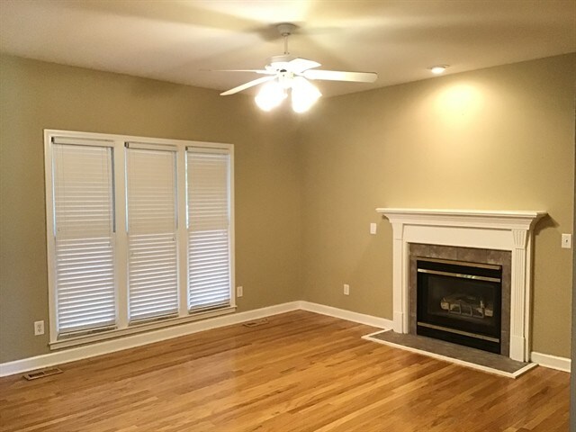 Foto del edificio - 5164 Bay Overlook Drive