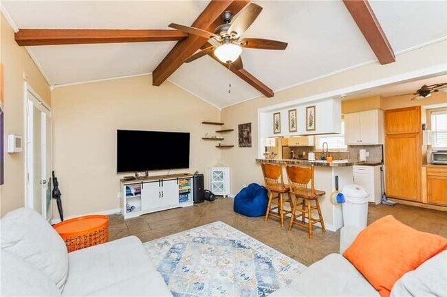 Foto del edificio - 3173 Baybrook Dr