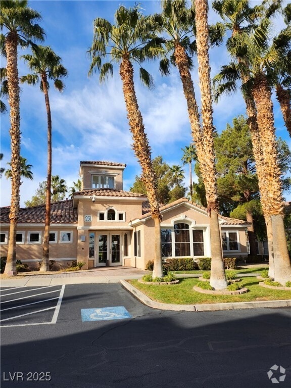 Building Photo - 251 S Green Valley Pkwy