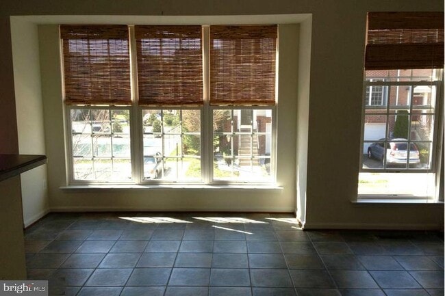 Building Photo - 7553 Grey Goose Way