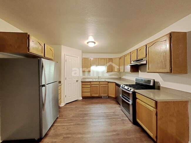 Foto del edificio - 845 Grove Creek Dr