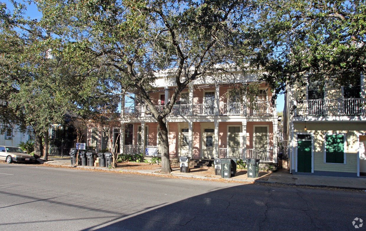 Primary Photo - 1213-1217 Carondelet St
